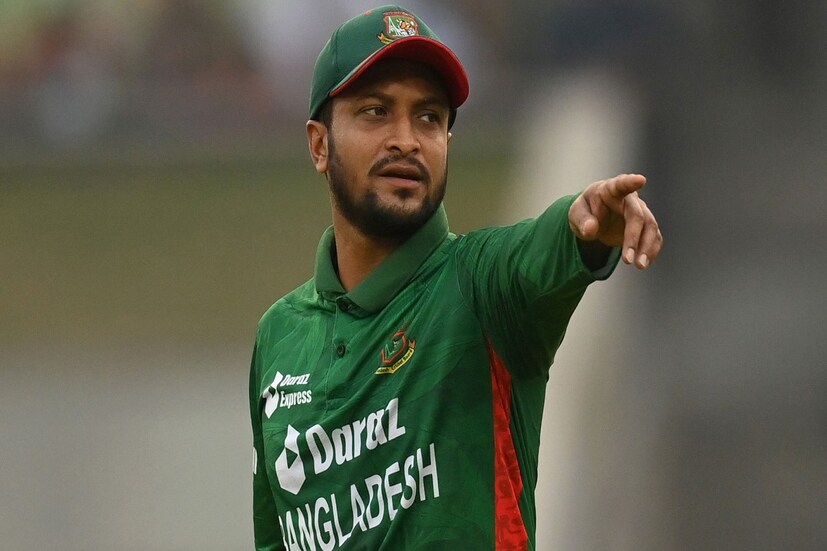 এক্স-রেতে সাকিবের আঙুলে চিড় ধরা পড়েছে। ফলে ১১ নভেম্বর অস্ট্রেলিয়ার বিরুদ্ধে ম্যাচ আর খেলা হবে না তাঁর।