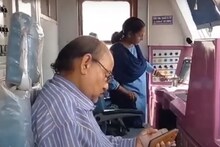 লোকাল ট্রেন চালালেন মহিলা লোকো পাইলট! দেখুন সেই ভিডিও