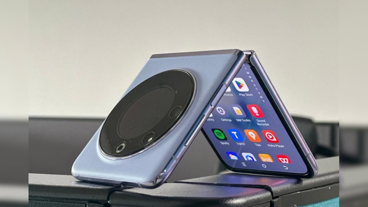 রতে আসছে Tecno Phantom V Flip 5G! কেমন হবে এই ফোন, দেখে নিন ফার্স্ট লুক