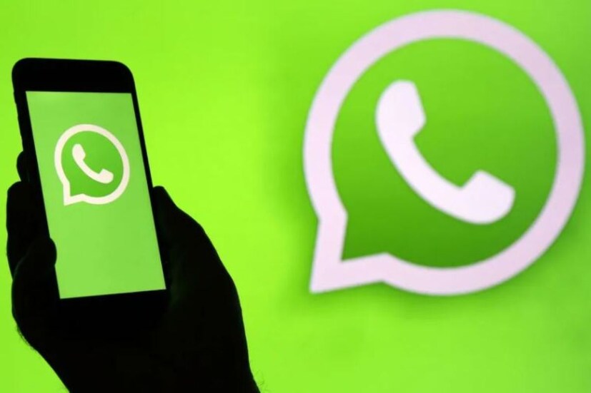 এছাড়াও, WhatsApp ব্যবহারকারীদের জন্য আরও কিছু ফিচার থাকছে। যেমন মেসেজ পিন করে রাখা যাবে অথব, চ্যাট-এর অ্যাটাচমেন্ট মেনু রি-ডিজাইন করা হয়েছে। জানা গিয়েছে, শীঘ্রই, ব্যবহারকারীরা একটি মেসেজকে তাদের চ্যাট-এর একেবারে উপরে পিন করে হাইলাইট করে রাখতে পারবেন।