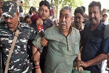 পুজোর মুখেই চরম দুঃসংবাদ পেলেন অনুব্রত মণ্ডল! হাজার চেষ্টাতেও হল না সুরাহা