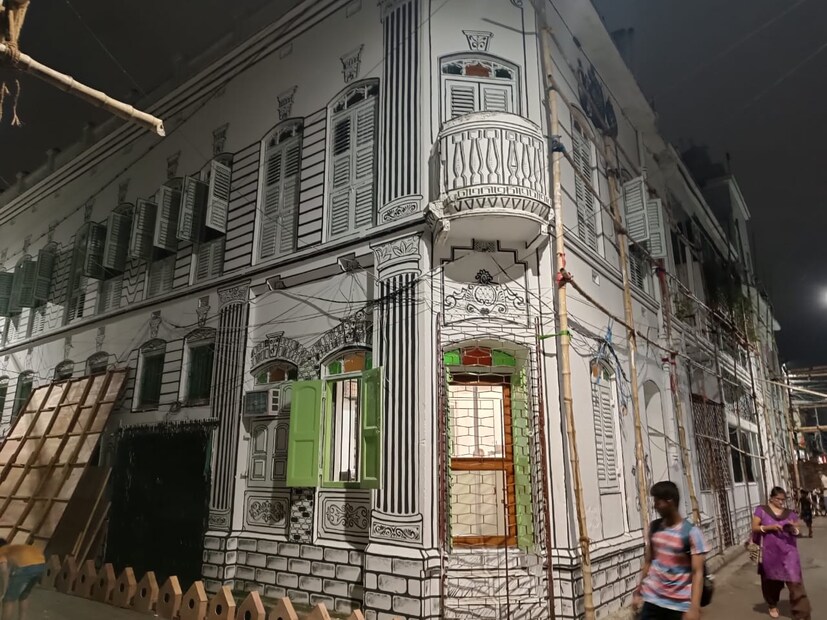 হাতিবাগান নবীন পল্লিতে পুজো মণ্ডপ দেখতে এলেই শুরু থেকে শেষ পর্যন্ত আবোল তাবোল এর চরিত্ররা আপনার আশপাশে ঘুরবে। 