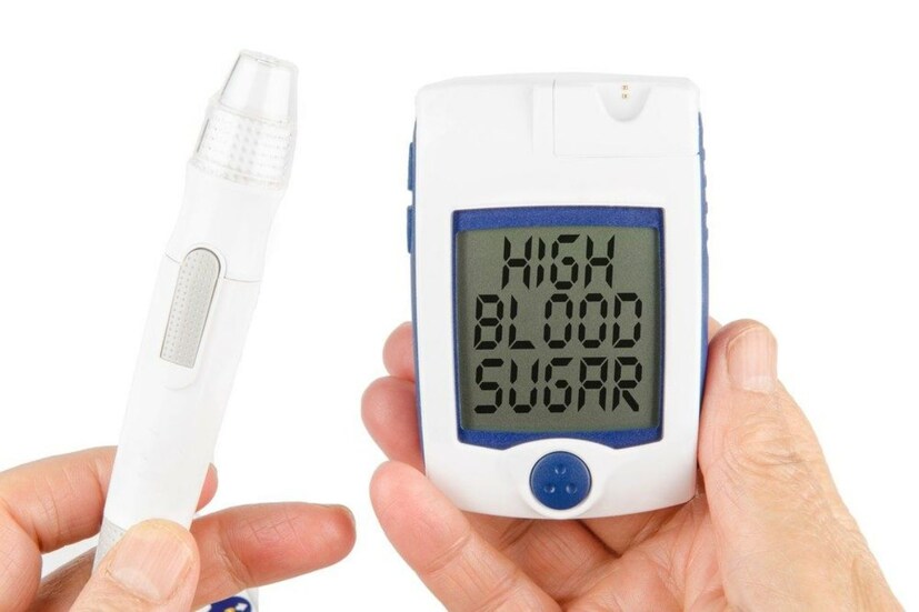 High Blood Sugar Control Tips: ডায়াবেটিস একটি জটিল রোগ। মূলত লাইফস্টাইল ঘটিত এই রোগে নিজের স্বাস্থ্যের বিশেষ যত্ন নিতে হয়। নজর রাখতে হয় খাওয়া দাওয়া থেকে শুরু করে জীবন ধারা সবের দিকেই।