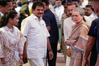 প্যালেস্টাইন দূতাবাসে বিরোধী নেতারা