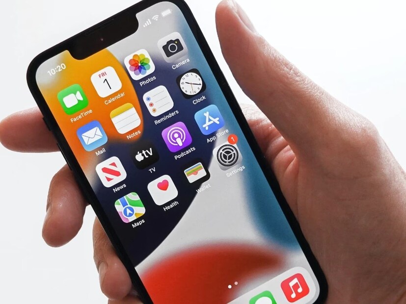 iPhone 11 Pro Max এই দেশে ২০১৯ সালে লঞ্চ করা হয়েছিল ৷ লঞ্চ করার সময় ফোনের দাম ছিল ১ লক্ষ ৯০০ টাকা ৷ 