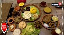 পাত পেড়ে মাটিতে খাওয়ার ব্যবস্থা! 