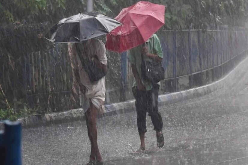 ভারতের আবহাওয়া বিভাগ (IMD) উপ-হিমালয় সংলগ্ন পশ্চিমবঙ্গ এবং সিকিমে আজ অর্থাৎ ৬ অক্টোবর ভারী বৃষ্টির পূর্বাভাস দিয়েছে। আইএমডির পূর্বাভাস অনুসারে, ৫-৯ অক্টোবরের মধ্যে আন্দামান ও নিকোবর দ্বীপপুঞ্জেও ভারী বৃষ্টির পূর্বাভাস জারি হয়েছে।