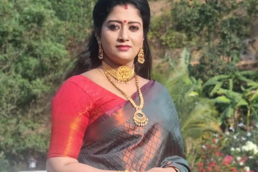 বিনোদন জগতে পরপর দুঃসংবাদ। দু’দিন আগেই গোটা বিশ্বের মানুষের চোখে জল এনেছে চ্যান্ডলার ওরফে ম্যাথিউ পেরির মৃত্যু, এবার চলে গেলেন ভারতীয় অভিনেত্রী রেঞ্জুষা মেনন। বিনোদন জগতে পরপর দুঃসংবাদ। দু’দিন আগেই গোটা বিশ্বের মানুষের চোখে জল এনেছে চ্যান্ডলার ওরফে ম্যাথিউ পেরির মৃত্যু, এবার চলে গেলেন ভারতীয় অভিনেত্রী রেঞ্জুষা মেনন।