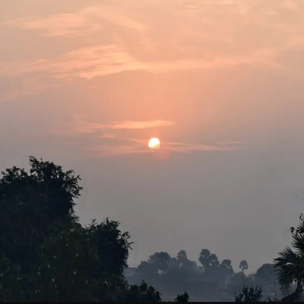 ডং ভ্যালি অরুণাচলের একটি ছোট্ট গ্রাম। এটিকে প্রথম গ্রামও বলেন অনেকে। 