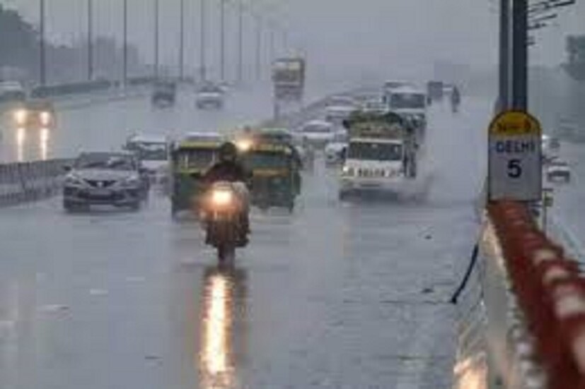 সোমবারও দক্ষিণবঙ্গের একাধিক জেলায় ভারী বৃষ্টিপাত হতে পারে ৷ একনজরে দেখে নেওয়া যাক সেই সমস্ত জেলাগুলি কী কী? প্রতীকী ছবি ৷