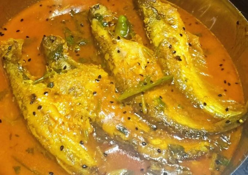 নিয়মিত এই মাছ খেলে শিশুদের উপকার হবে। কারণ এতে থাকা ক্যালসিয়াম হাড় এবং দাঁতের গঠন মজবুত করতে কাজে লাগে।