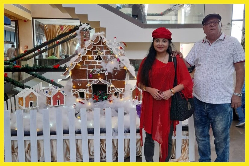 প্রচন্ড ঘামতে শুরু করেন, এরপরেই তড়িঘড়ি হাসপাতালে ভর্তি করেন দোলন ৷ কিন্তু এখন বেশ খানিকটাই সুস্থ আছেন সত্যজিতের এই অভিনেতা ৷ ফাইল ছবি ৷