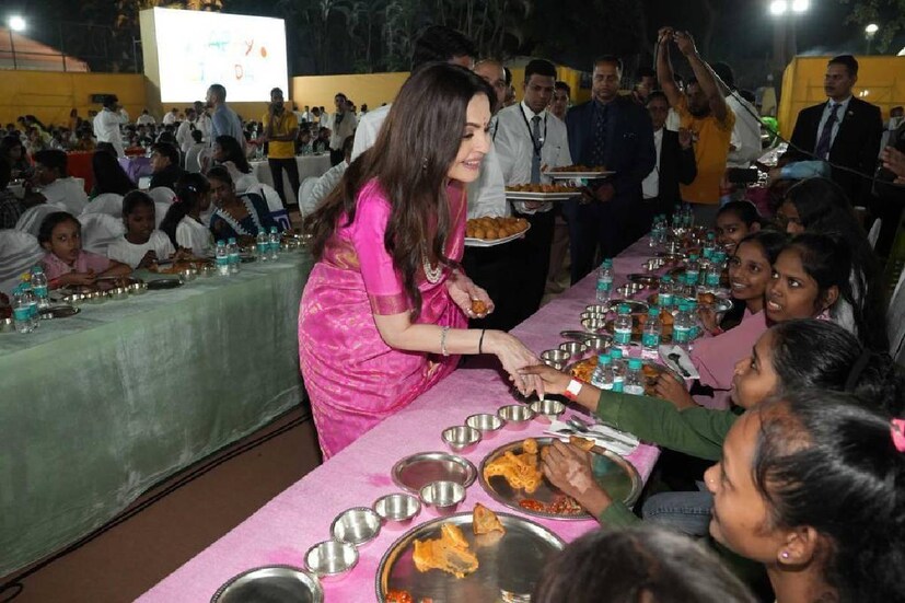 বান্দ্রা-কুরলা কমপ্লেক্সের ধীরুভাই আম্বানি ইন্টারন্যাশনাল স্কুল (ডিএআইএস) ক্যাম্পাসের ঠিক পাশেই তৈরি করা হয়েছে নতুন এই স্কুলটি। যেটাকে একটি অত্যাধুনিক ক্যাম্পাস হিসেবেই ডিজাইন করা হয়েছে। শুধু তা-ই নয়, এখানে পড়ুয়ারা পেয়ে যাবে নমনীয় শিক্ষার সুবিধা। এর পাশাপাশি ছোট ও বড় দলে ভাগ হয়ে কোল্যাবোরেশন এবং কাজ করার সুবিধাও মিলবে এই নয়া স্কুলে।
