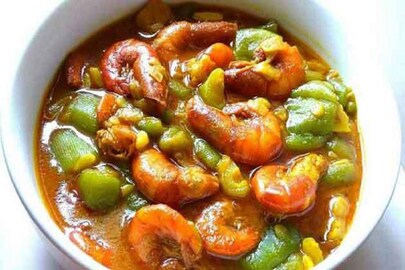 চিংড়ি-আলু-তরমুজের রসাল লটপটি 