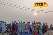 সাত সকালে কয়েকশো মানুষ সমবেত হয়েছে নদীর পাড়ে! কিন্তু কেন?