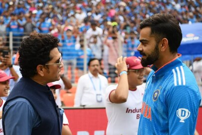 সচিনের ২টি রেকর্ড ভাঙলেন কোহলি