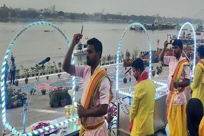 লক্ষ লক্ষ মাটির প্রদীপ, রঙিন আলোয় সাজবে গঙ্গার পাড়! দীপাবলিতে কীভাবে সাজবে কলকাতা? প্রস্তুতি তুঙ্গে