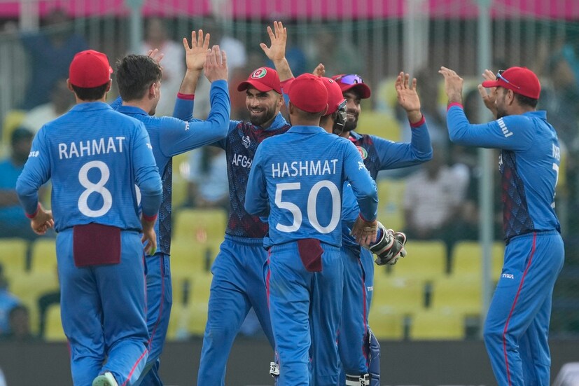 আফগানিস্তানেরও সুযোগ আছে ১২ পয়েন্ট নিয়ে লিগ পর্ব শেষ করার। বর্তমানে ৬ ম্যাচে আফগানিস্তানের পয়েন্ট ৬। আফগানিস্তানকে আজ তার পরের ম্যাচ খেলছে নেদারল্যান্ডস৷ এছাড়াও তাদের বাকি দুটি ম্যাচের  প্রতিপক্ষ দক্ষিণ আফ্রিকা ও অস্ট্রেলিয়া৷  আফগানিস্তান যেভাবে খেলছে তাতে এই তিনটি ম্যাচ জিতলে  তাদের পয়েন্ট হবে ১২। Photo- AP