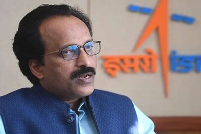 চন্দ্রযান ২-র ব্যর্থতার জন্য দায়ী... ISRO প্রধান এস. সোমনাথের আত্মজীবনীতে বড় পর্দা ফাঁস! কেন বন্ধ হল বই প্রকাশ?