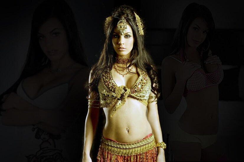 ভারতের মেয়ে সানি, বিদেশি মিঞা সকলেই পর্ন দুনিয়ায় রীতিমতো রাজ করেন ৷ কিন্তু মূল হলিউডি স্রোতের ছবিতে কাজ করা গ্যাব্রিয়েলা জেসাস মার্কিন প্রাপ্তবয়স্ক বিনোদন দুনিয়ার সুপারহিট নাম ৷ Photo -Collected 