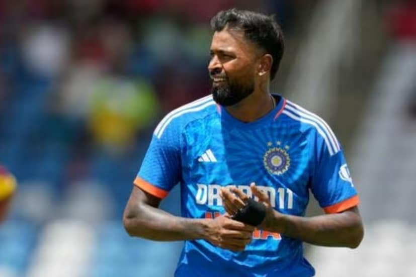 আগামি বছর টি-২০ বিশ্বকাপের আগে আফগানিস্তানের বিরুদ্ধে সিরিজই ভারতের শেষ টি-২০ সিরিজ। তারপর ইংল্যান্ডের বিরুদ্ধে টেস্ট সিরিজ ও আইপিএল। তাই আফগানিস্তান সিরিজে হার্দিককে ফেরানোর একটা চেষ্টা চালানো হচ্ছে বলে বোর্ড সূত্রে খবর।