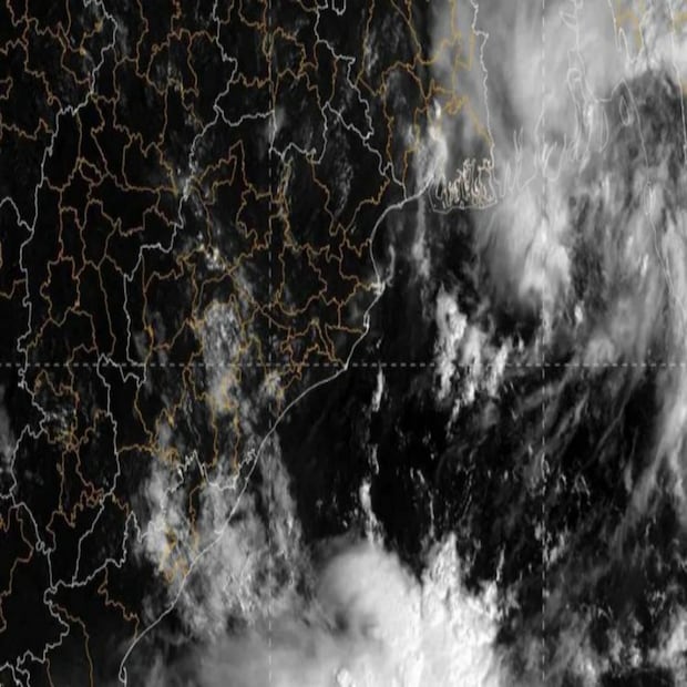 ঘূর্ণিঝড় মিধিলির অবশিষ্ট অংশ নিম্নচাপ রূপে উত্তর-পূর্ব ভারতের রাজ্য ত্রিপুরা ও সংলগ্ন এলাকায় প্রভাব ফেলবে বলেই জানিয়েছে আইএমডির পূর্বাভাস।