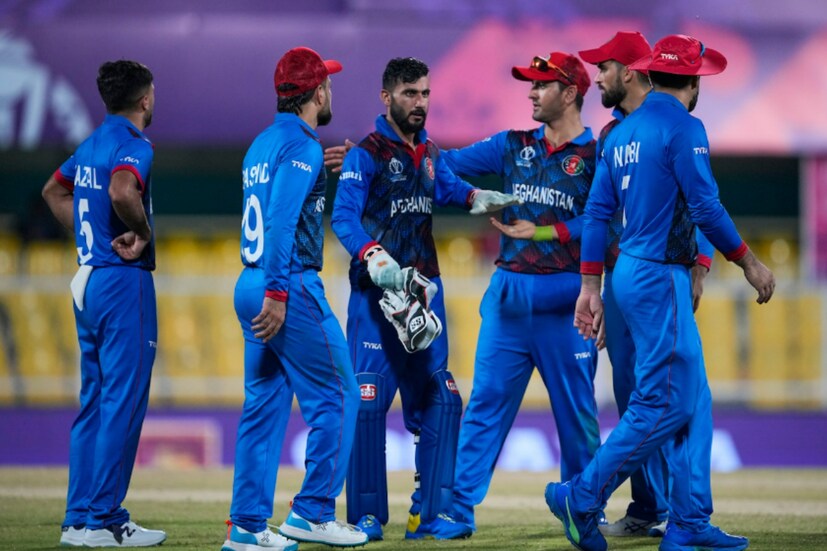 অপরদিকে, গ্রুপ পর্বে আফগানিস্তানের নজর কেড়েছে আফদগানিস্তানের পারফরম্যান্স। নিউজিল্যান্ডের মত শক্তিশালী দলকে হারিয়ে চমক দিয়েছিল রাশিদ খানরা। বর্তমানে আফগানিস্তান দলের যা শক্তি নিজেদের দিনে যে কোনও দলকে হারানোর ক্ষমতা রাখে। ভারতের বিরুদ্ধে চ্যালেঞ্জ ছুড়ে দিতে প্রস্তুত আফগানরা।