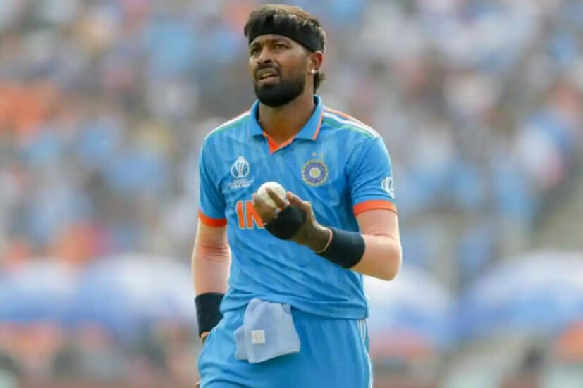 অবশেষে জানা গেল হার্দিক মাঠে ফিরতে পারেন হার্দিক পান্ডিয়া। হার্দিকের চোটের যা পরিস্থিতি তাতে অস্ট্রেলিয়ার বিরুদ্ধে টি-২০ সিরিজে খেলতে পারবেন না হার্দিক। ডিসেম্বরে দক্ষিণ সফর ও নতুন বছরে আফগানিস্তান সিরিজেও পাওয়া যাবে না তারকা অলরাউন্ডারকে। এরপর ইংল্যান্ডের বিরুদ্ধে টেস্ট সিরিজ। হার্দিক এখন টেস্ট খেলেন না।