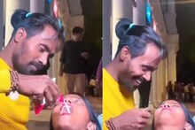 একে অপরের মুখ থেকে কোল্ড ড্রিঙ্ক পান করল যুগল! ভিডিও দেখে ক্ষেপে লাল নেটিজেনরা