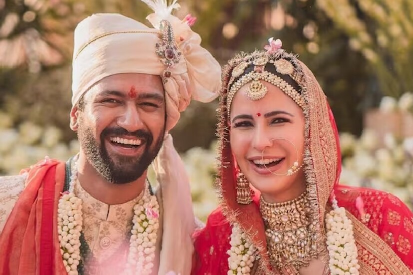 নয়াদিল্লিতে তাঁর আসন্ন ছবি ‘ব্যাড নিউজ’-এর প্রচারমূলক অনুষ্ঠানে যোগ দিয়েছিলেন ভিকি। সেখানেই তাঁর স্ত্রীর গর্ভাবস্থার জল্পনা নিয়ে প্রশ্ন করা হয়। এবং জানিয়েছেন যে, যা রটছে, তা সত্য নয়। আর তাই শব্দের খেলার মাধ্যমে সত্যটা জানালেন অভিনেতা।