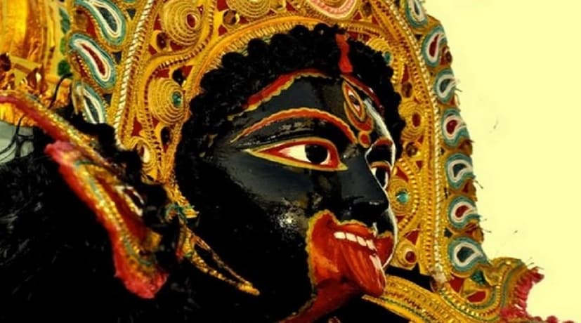উপোস করার আগের দিন রাতে ঘুমোতে যাওয়ার আগে এক গ্লাস গরম দুধ খেয়ে নিন! এতে শরীর চাঙ্গা থাকবে। মনে রাখবেন উপোসের আগের রাতে ঘুম যেন ভাল করে হয়। না হলে কিন্তু উপোসের পর শরীর অসুস্থ হয়ে পড়বে! photo source collected 