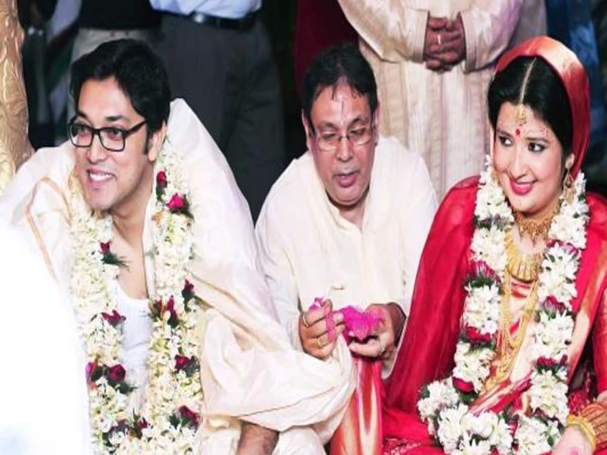 ২০১৫ সাল। বিয়ের দিন অনুপম-পিয়া!