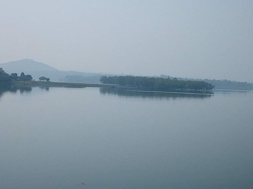 মুসাফিরানার আর উপরে রয়েছে সহজ পাঠের আদলে তৈরি বিভিন্ন মডেল। নজর কাড়বে বাচ্চাদের।