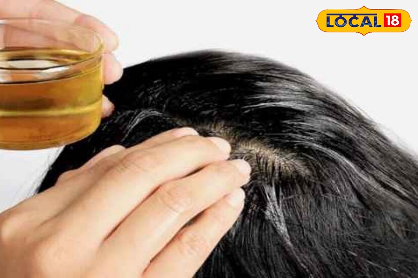 এছাড়াও প্রথমে জবা ফুল ও পাতা ভাল করে পেস্ট করে নিন। এবার একটি ঘন মিশ্রণ তৈরি হবে। এর মধ্যে চার টেবিল চামচ টক দই মিশিয়ে নিতে হবে।প্রতিটি উপকরণ ভাল করে মিশিয়ে একটি পেস্ট তৈরি করুন। 