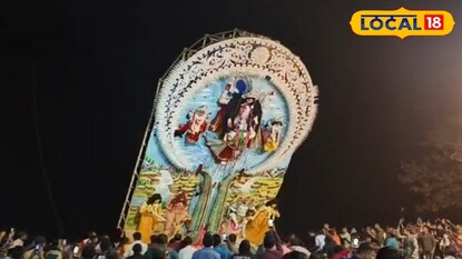 বিসর্জনের সময় প্রতিমা চাপা পড়ে বিপত্তি