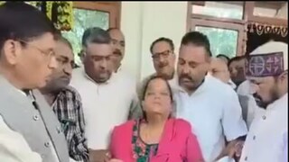 এই ছবি ঘিরেই বিতর্ক৷ 