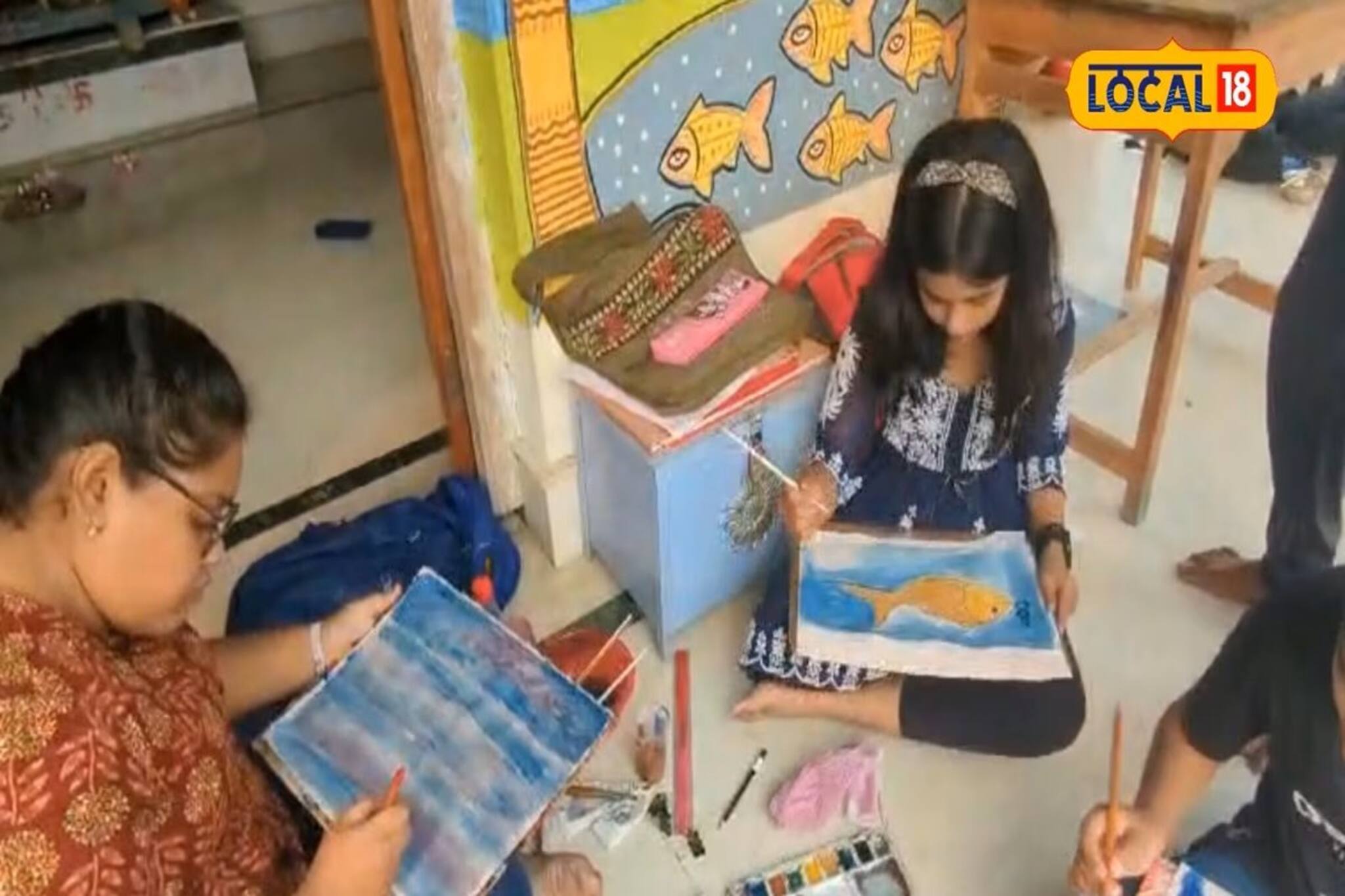 আলপনা গ্রামে গিয়েছেন? প্রকৃতির রঙে রঙিন হল এই গ্রামের ক্যানভাস