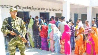 
শেষবেলায় রক্তাক্ত ছত্তিশগড়ে ভোট ৬৮%। (প্রতীকী ছবি)