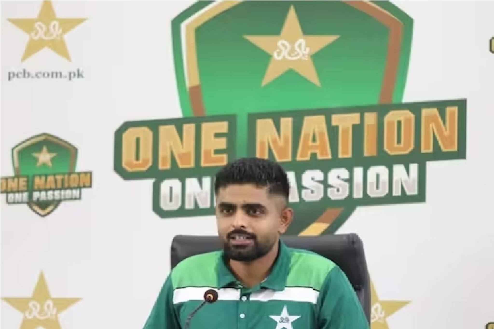 পাকিস্তানের পুরনো খেলা! এবার পদ ছাড়লেন খোদ অধিনায়ক বাবর