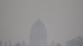 দূষণে ঢেকেছে দিল্লি দূষণে ঢেকেছে দিল্লি