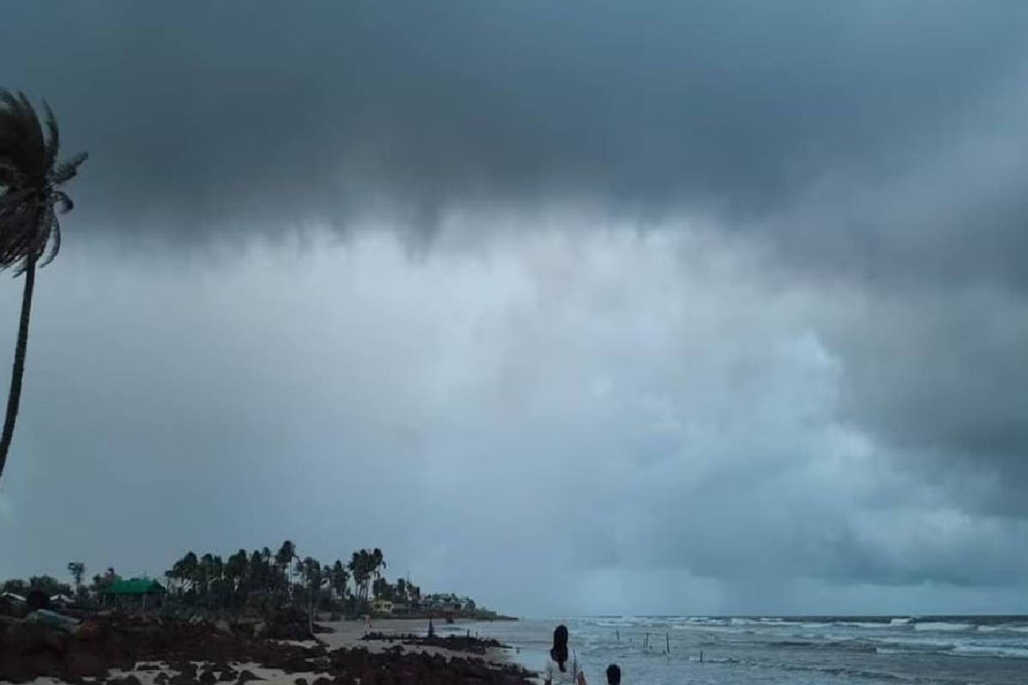 ধেয়ে আসছে নিম্নচাপের বৃষ্টি! সাগর হবে উত্তাল, বেড়ানোর আগে দেখুন দিঘার চেহারা
