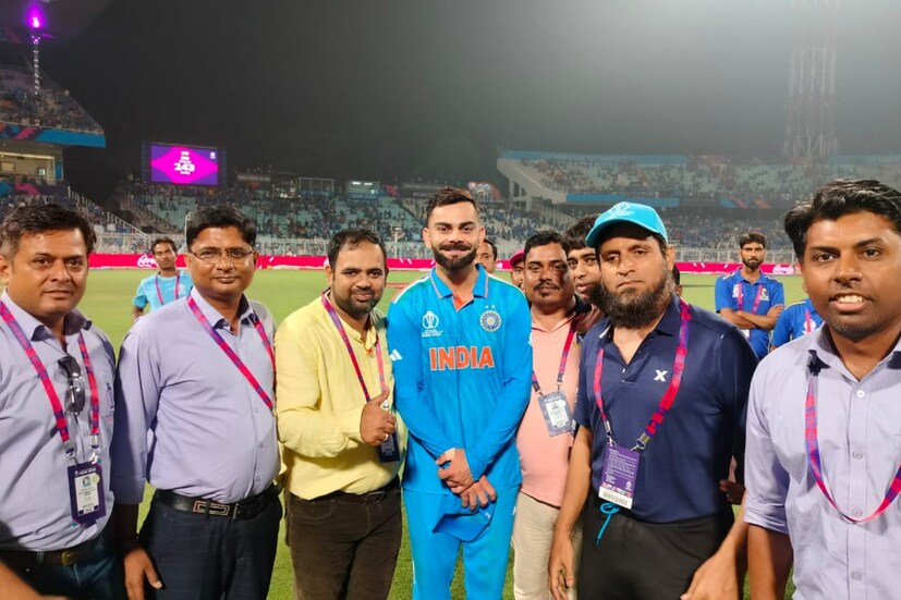 ১৯৮৭ সালে ক্রিকেট বিশ্বকাপের ফাইনাল খেলা হয়েছিল ইডেনে। ইংল্যান্ডকে হারিয়ে অস্ট্রেলিয়া সেবার চ্যাম্পিয়ন হয়েছিল।