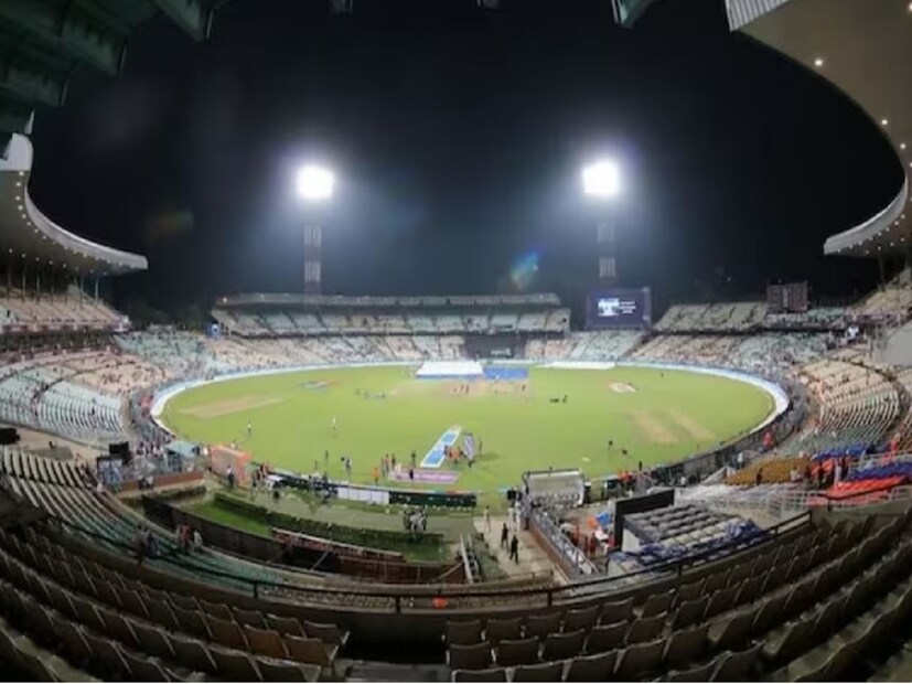 ইডেনে প্রথম শ্রেণীর ম্যাচ প্রথমবার খেলা হয়েছিল ১৯১৭-১৮ মরশুমে। প্রথম টেস্ট খেলা হয় ১৯৩৪ সালে।