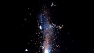 ধোঁয়া, আগুন ছাড়াই ফাটবে বাজি! পরিবেশের ক্ষতি না করে দীপাবলি উপভোগের পথ এই একটাই ধোঁয়া, আগুন ছাড়াই ফাটবে বাজি! পরিবেশের ক্ষতি না করে দীপাবলি উপভোগের পথ এই একটাই