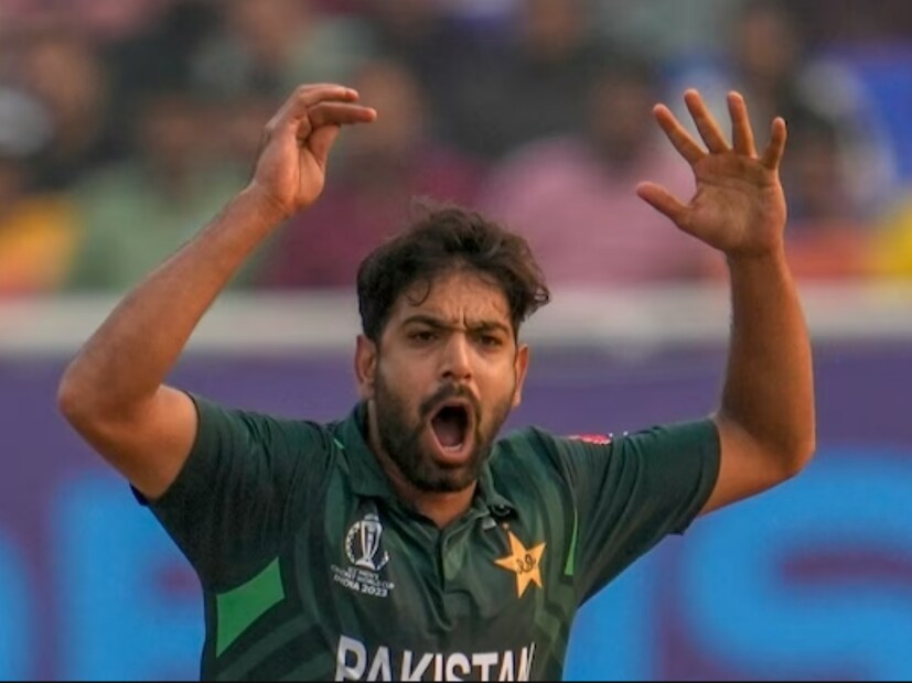 পাকিস্তান পেস বোলিং লাইনের অন্যতম সেরা অস্ত্র হ্যারিস রউফ। কিন্তু বিশ্বকাপে একেবারেই নিরাশ করেছেন তিনি। বিশ্বকাপের ইতিহাসে পাকিস্তান ক্রিকেট দলের প্রথম বোলার হিসেবে হ্যারিস রউফ ৫০০-র বেশি রান খরচ করেছেন।