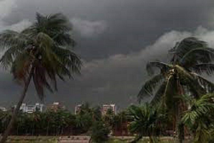 সেটি হতে পারও আরও ঘনীভূত ৷ মঙ্গলবারে থেকে দক্ষিণ-পূর্ব বঙ্গোপসাগরে একটি নিম্নচাপ তৈরির সম্ভাবনা রয়েছে ৷ প্রতীকী ছবি ৷ 