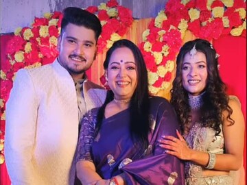 বিয়ের পিঁড়িতে বসার আগে একী করলেন 'ফুলকি'র অভিনেত্রী? উপস্থিত ছিলেন অপরাজিতাও বিয়ের পিঁড়িতে বসার আগে একী করলেন 'ফুলকি'র অভিনেত্রী? উপস্থিত ছিলেন অপরাজিতাও