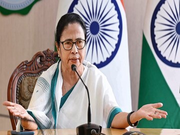 রাজ্যে শিল্পবিকাশের উপযোগী পরিবেশ রয়েছে, রয়েছে মানসিকতাও। এই বার্তা বারবারই দিয়ে থাকেন মুখ্যমন্ত্রী মমতা বন্দ্যোপাধ্যায়।- Photo- File