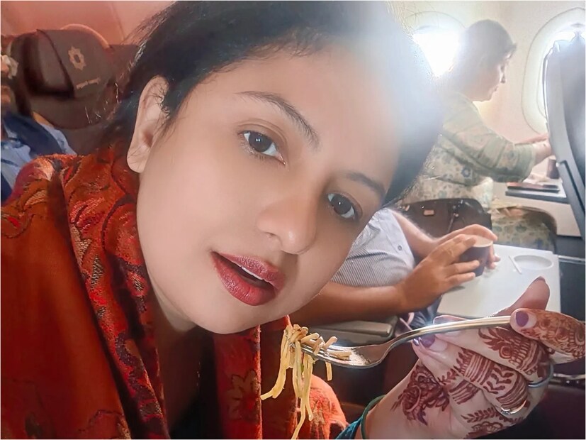 হাসিন বলেছেন, "ও যেমন ভাল ক্রিকেটার, তেমন ভাল মানুষ হলে আমরা একসঙ্গে আরও ভাল জীবন কাটাতে পারতাম। ও যদি একটু ভালো মানুষ হত, তা হলে আমি মেয়ে-স্বামীর সঙ্গে সুখের সংসার করতাম। ওর প্রতি আমার সম্মান এবং শ্রদ্ধা আরও বেড়ে যেত।(ছবি সৌজন্যে- হাসিন জাহানের ফেসবুক প্রোফাইল)