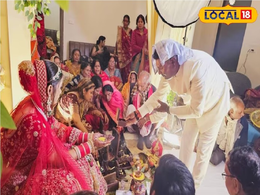 ক্রিকেটার মুকেশ কুমারের বড় ভাই সুভাষ সিং গুরেথানির অনুষ্ঠান করেন। ক্রিকেটার মুকেশ কুমার বর্তমানে অস্ট্রেলিয়ার বিরুদ্ধে টি-টোয়েন্টি সিরিজে ভারতীয় দলে অন্তর্ভুক্ত হয়েছেন।